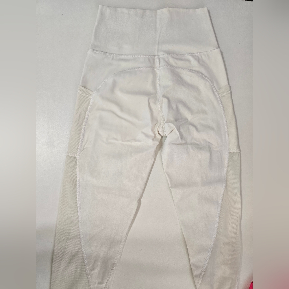 AERIE offine goals leggings white